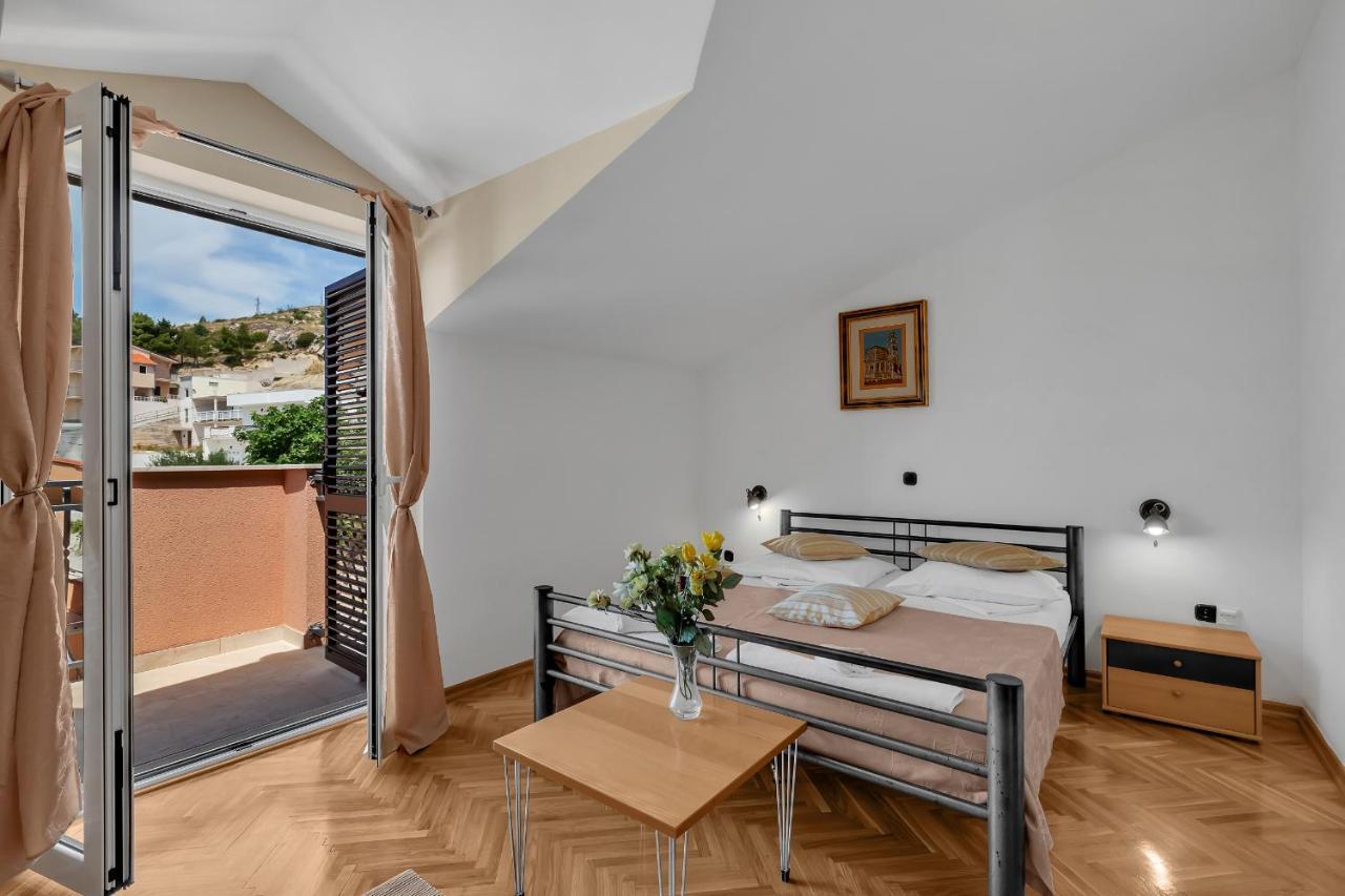 Guest House Lazeta Duće Εξωτερικό φωτογραφία
