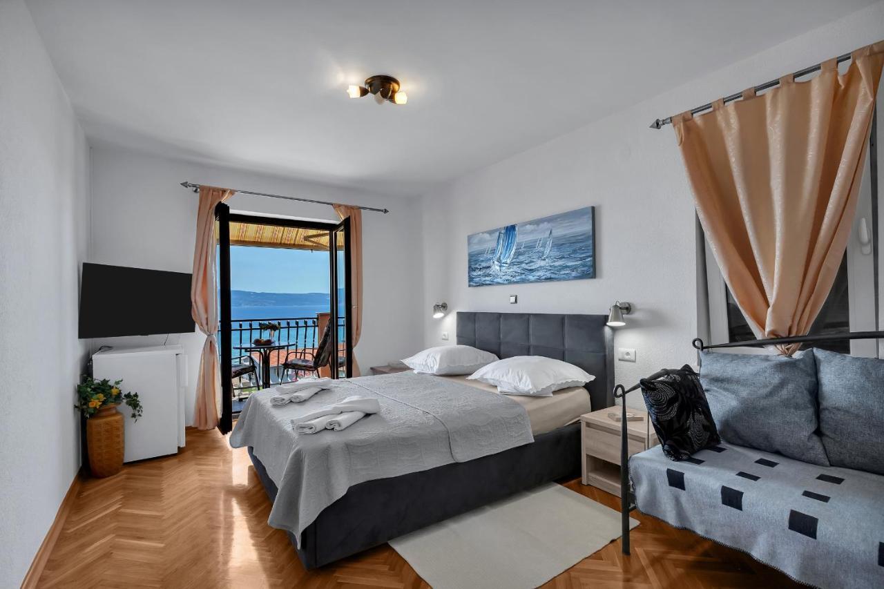 Guest House Lazeta Duće Εξωτερικό φωτογραφία